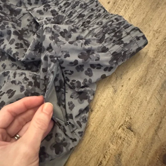 MESH RACER RUN MID RISE 4 SHORT - Picture 10 of 13